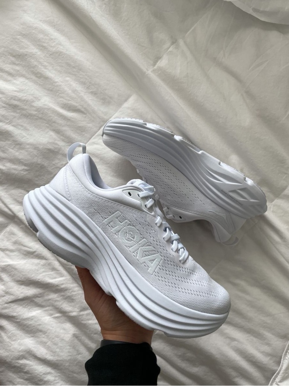 Hoka Bondi 8 Triple White Running Shoes Women’s Size 8